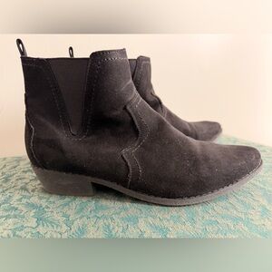 Arizona Jean co Black Suede Ankle Boots